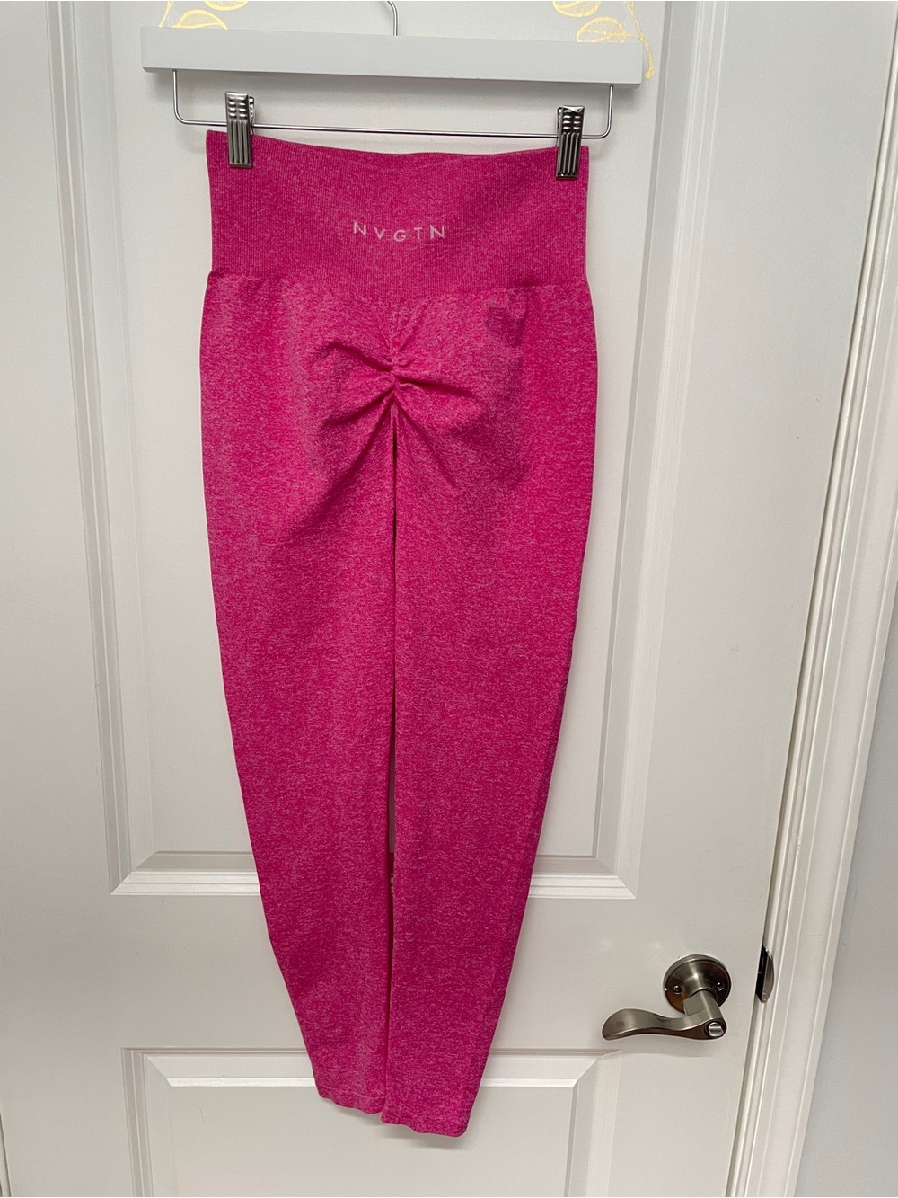 Bundle NVGTN size S Seamless Ombre High-Waist Leggings — Coral & Hot Pink - Picture 12 of 16